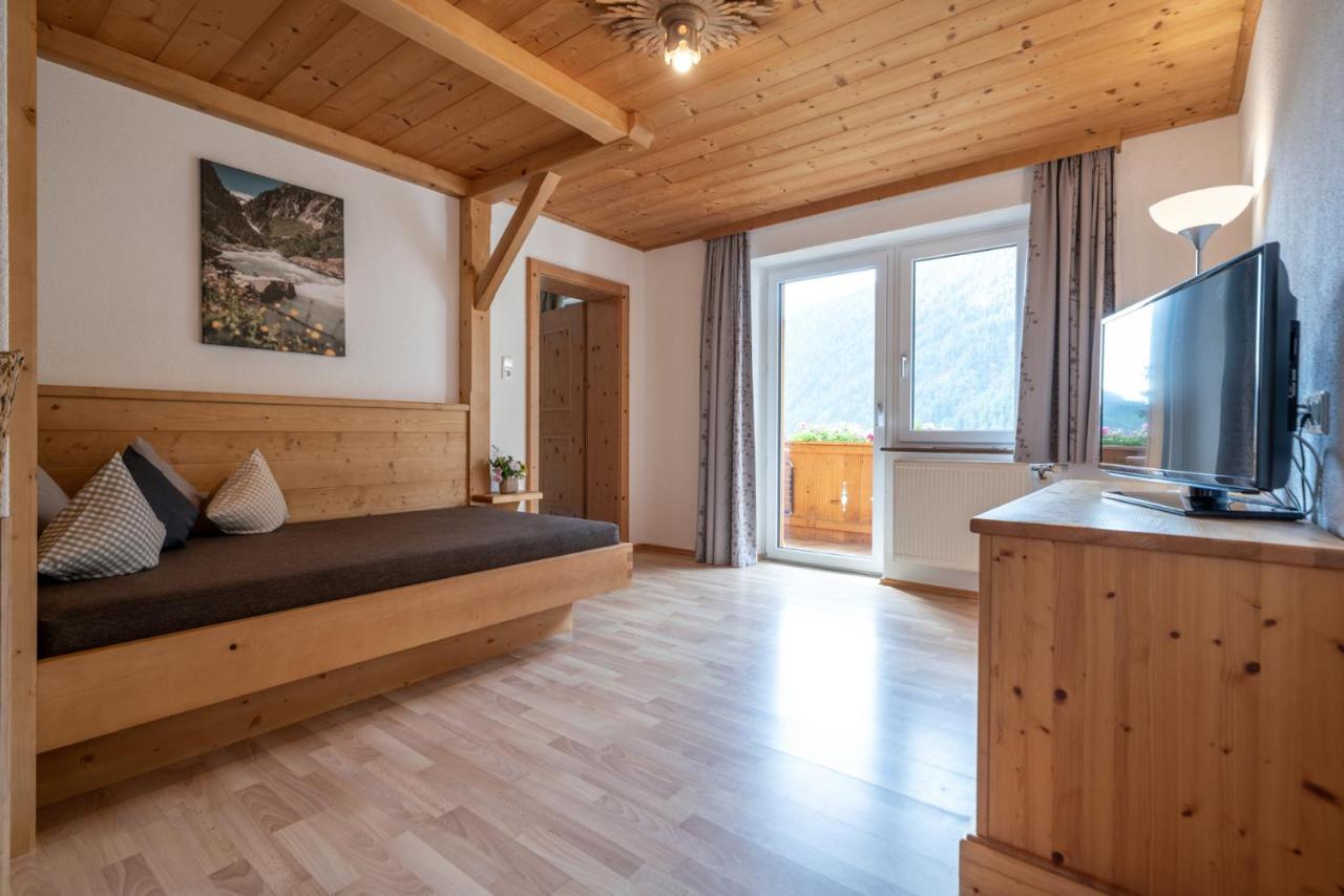 Familienhotel Replerhof Mit Kinderbetreuung Prägraten Room photo
