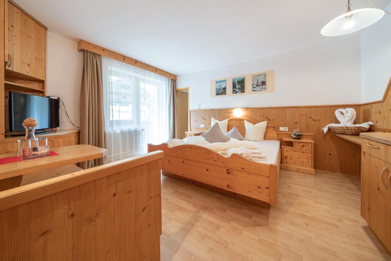 Familienhotel Replerhof Mit Kinderbetreuung Prägraten Room photo